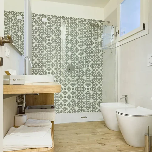Bagno elegante e moderno
